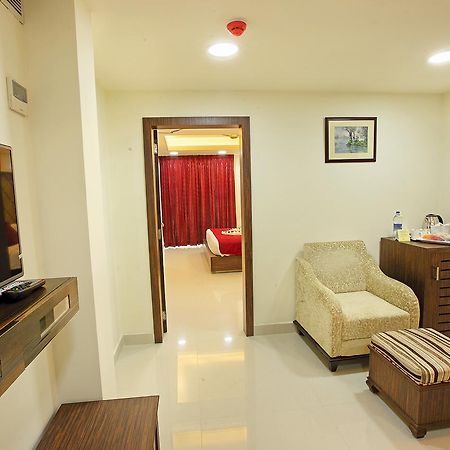 Joyees Residency Hotel Kottayam Exterior foto